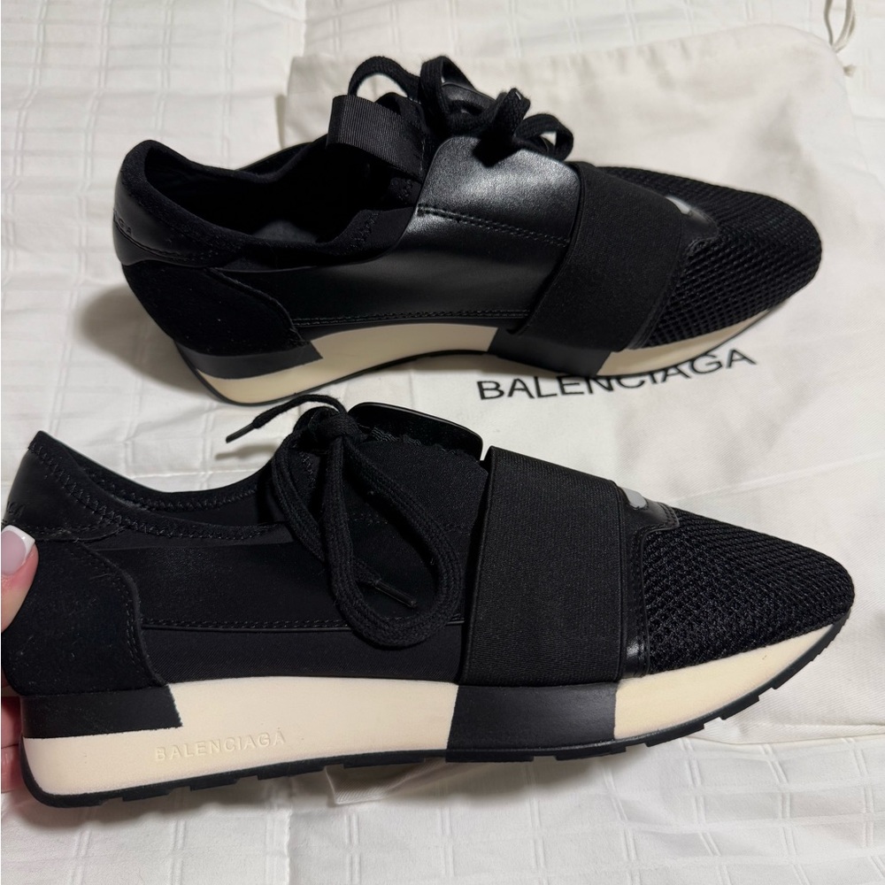 Black Sneakers